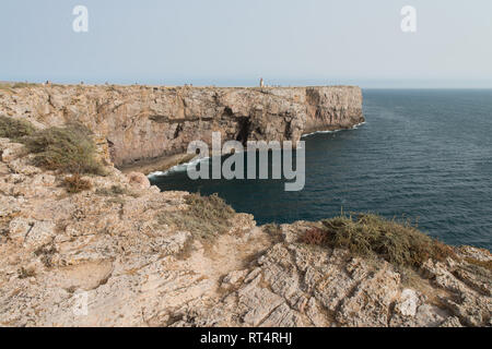 Lagos faro sul Ponta da Piedade a Lagos, Algarve, PORTOGALLO Foto Stock