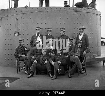 Unione di ufficiali a bordo della USS Monitor mentre fate una crociera sul fiume James nel 1862. Foto Stock