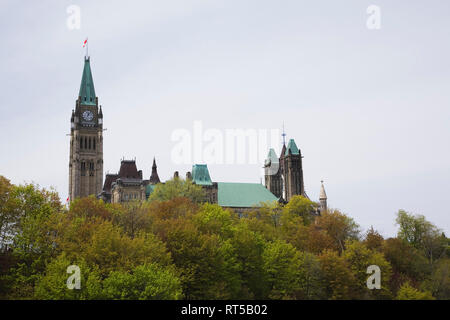 Parlamento canadese in primavera, Ottawa, Ontario, Canada Foto Stock