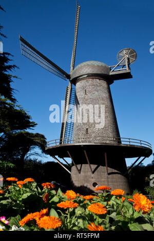 Viste del mulino a vento del nord in Golden Gate Park di San Francisco Foto Stock