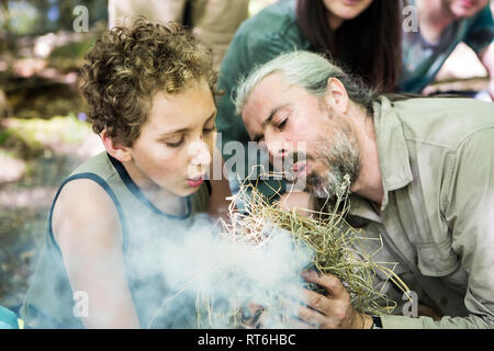 Incendio delle competenze a Beltane Fire Festival, Sussex, Regno Unito Foto Stock