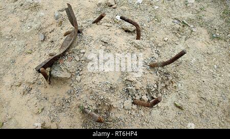 Pericolosi esposti materiali da costruzione Foto Stock