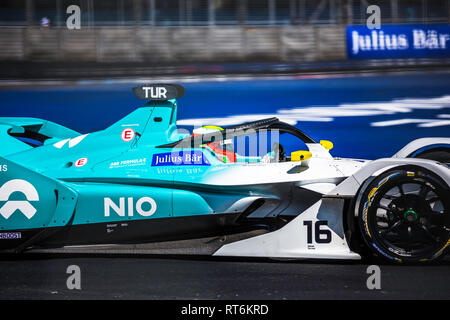 Città del Messico, Messico - 16 Febbraio 2019: Autodromo Hermanos Rodriguez. Città del Messico E-Prix. NIO Formula e team driver Oliver Turvey al n. 16, in esecuzione a Città del Messico E-Prix. Foto Stock