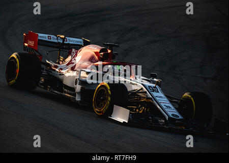 Barcellona, Spagna. 28 Feb, 2019. ANTONIO GIOVINAZZI (ITA) dal team Alfa Romeo rigidi durante il giorno sette della Formula Uno dei test invernali sul Circuito de Catalunya Credito: Matthias Oesterle/Alamy Live News Foto Stock