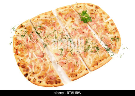 Tradizionale Tarte Flambee con Creme Fraiche, cipolla e pancetta Foto Stock