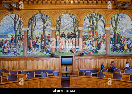 L’affresco raffigura un’assemblea popolare del XVIII secolo nella camera del Consiglio degli Stati del Palazzo federale di Svizzera, Berna Foto Stock