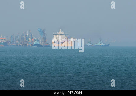 La Stolt petroliere, STOLT INNOVAZIONE, Chimica/Olio prodotti petroliera si diparte la Fawley raffineria di petrolio, Southampton, UK, En Route per Houston, Texas, Stati Uniti d'America. Foto Stock