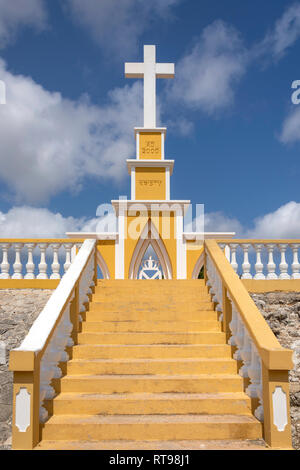 Millenium croce monumento a Seru Largu lookout, Kralendijk, Bonaire, ABC isole Antille sottovento, dei Caraibi Foto Stock