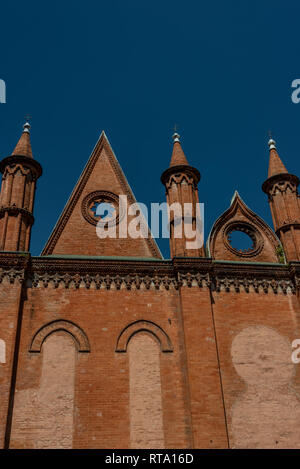 Lato del Duomo di San Pietro di Mantova (Cattedrale di San Pietro da Mantova) Foto Stock