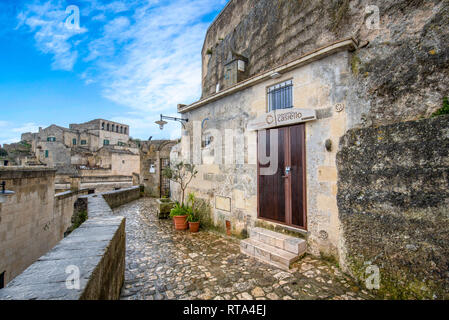 Matera, Basilicata, Puglia, Italia - Vista della casa grotta - Massimo Casiello . Matera 2019 Capitale Europea della Cultura Foto Stock