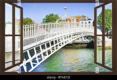 Il più famoso ponte di Dublino chiamato 'Half penny Bridge' vista dalla finestra - Concetto di immagine Foto Stock