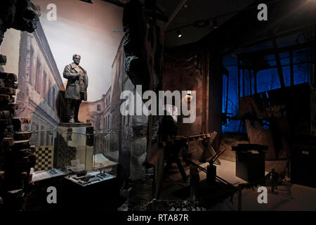 Mostra dedicata alla seconda guerra mondiale esposta al Museo della Grande Guerra Patriottica bielorussa nella città di Minsk, capitale della Bielorussia Foto Stock