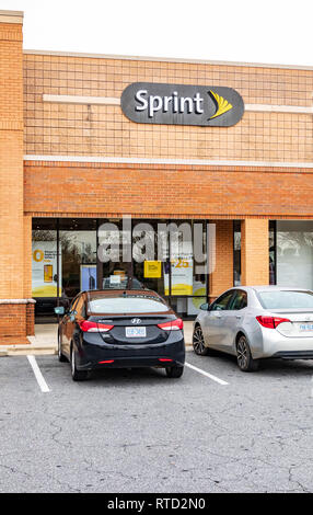 HICKORY, NC, Stati Uniti d'America-2/28/19: un locale Sprint store, un americano di società di telecomunicazioni, la quarta più grande operatore di rete in noi. Foto Stock