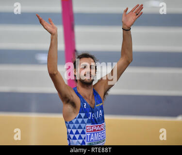 Glasgow, Regno Unito. 01 Mar, 2019. Gianmarco Tamberi (ITA) in Uomini Salto in alto possono beneficiare (A,B) durante l'Atletica Europea campionati Indoor Glasgow 2019 a Emirates Arena il Venerdì, 01 marzo 2019. GLASGOW Scozia. (Solo uso editoriale, è richiesta una licenza per uso commerciale. Nessun uso in scommesse, giochi o un singolo giocatore/club/league pubblicazioni.) Credito: Taka G Wu/Alamy News Credito: Taka Wu/Alamy Live News Foto Stock