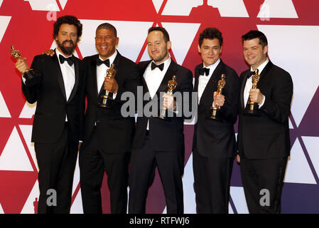 Bob Persichetti, Peter Ramsey, Rodney Rothman, Phil Lord e Christopher Miller all'annuale 91Academy Awards - Press Room presso il Loews Hotel Foto Stock