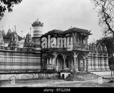 Hutheesing tempio Jain Temple in Ahmedabad in Gujarat, India, 1900-10 Foto Stock