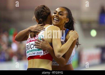 Gran Bretagna Adelle Tracey comptes in campo femminile 800m 1 di calore durante il giorno uno degli Europei Indoor di Atletica a Emirates Arena, Glasgow. Foto Stock