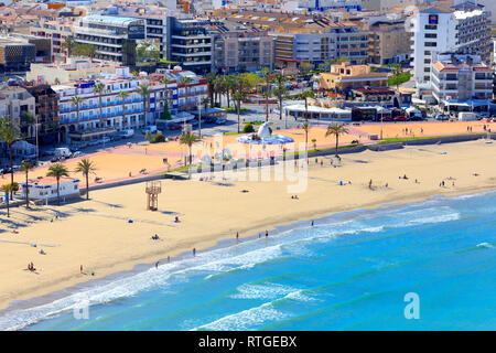 Paesaggio urbano vista dal castello, Peniscola, Comunità Valenciana, Spagna Foto Stock