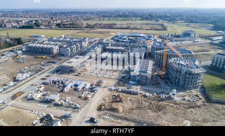 Antenna di stock foto mostra Eddington in Cambridge, un nuovo sviluppo delle università. Il Nord Ovest di Cambridge lo sviluppo è una università di Cambridge sito a nord ovest di Cambridge city centre in Inghilterra. Lo sviluppo è inteso ad alleviare il sovraffollamento e sono in aumento i prezzi dei terreni sono in Cambridge. La prima fase ha portato da un £350 milioni di investimenti da parte dell'università. Foto Stock