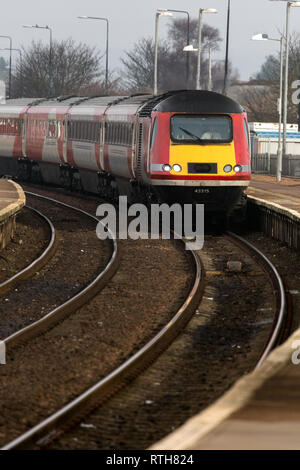 LNER treno in arrivo la mattina presto a Montrose Scozia in rotta per Kings Cross LONDON REGNO UNITO Foto Stock