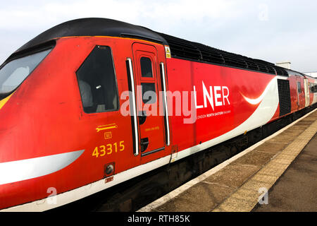 LNER treno in arrivo la mattina presto a Montrose Scozia in rotta per Kings Cross LONDON REGNO UNITO Foto Stock