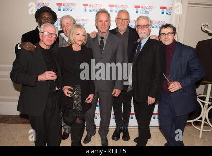 Comunicato stampa: "Quadrophenia' cast riunire per il quarantesimo anniversario e aiutano a sostenere i giovani con il cancro. Teenage Cancer Trust orgogliosamente celebrato il quarantesimo anniversario del film iconico 'Quadrophenia' stasera (Martedì 29 Gennaio) con il film 'cast originale per aiutare a raccogliere fondi e sostenere i giovani con il cancro. La start-evento chiodati, ospitato presso un ristorante premiato dalla Michelin, La Locanda Locatelli, riunificata Sting, Phil Daniels, Phil Davis, Leslie Ash, Mark Wingett e Trevor Laird, Direttore plus Franc Roddam dal 1979 cult classic British film che era vagamente basato su chi è 1973 rock Foto Stock