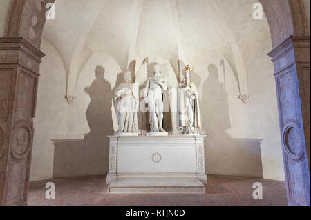 VICENZA, Italia - 29 dicembre 2018: la cripta della Chiesa di Santa Corona, Vicenza - Italia Foto Stock