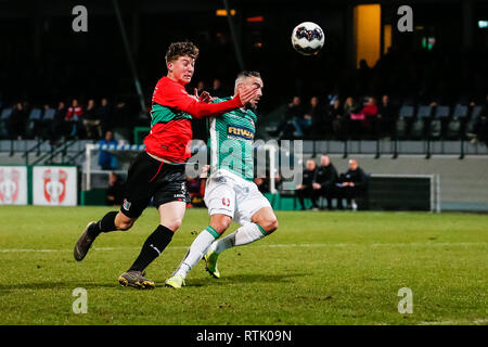 Dordrecht, Paesi Bassi. 01 Mar, 2019. Riwal Hoogwerkers Stadium, calcio, stagione 2018/2019, Keuken Kampioen Divisie, FC Dordrecht - NEC, NEC player Romeny Ole (l) FC Dordrecht player Antonio Stankov Credito: Pro scatti/Alamy Live News Foto Stock