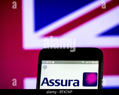 Kiev, Ucraina. 28 Feb, 2019. Assura plc logo che si vede visualizzato su un telefono intelligente. Credito: Igor Golovniov SOPA/images/ZUMA filo/Alamy Live News Foto Stock