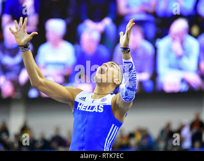 Glasgow, Regno Unito. 01 Mar, 2019. L'atletica Europei Indoor campionati, pole vault, uomini, qualificazione negli Emirati Arena: Emmanouil Karalis, Grecia. Credito: Soeren Stache/dpa/Alamy Live News Foto Stock