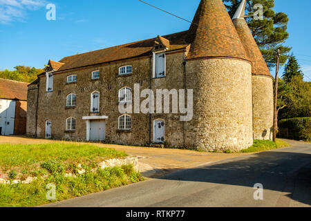 Mitchell e pesca, Purfumery, pietra convertito Oast House, Foxbury Farm, Stone Street, guarnizione, Kent Foto Stock