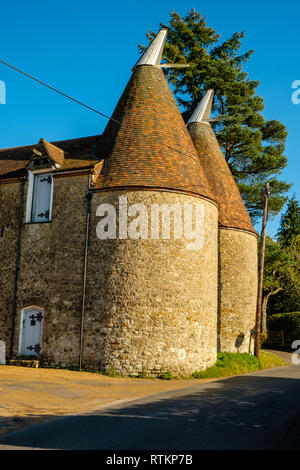 Mitchell e pesca, Purfumery, pietra convertito Oast House, Foxbury Farm, Stone Street, guarnizione, Kent Foto Stock