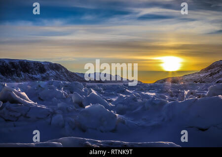 Tramonto sulla congelati Cumberland Sound Foto Stock