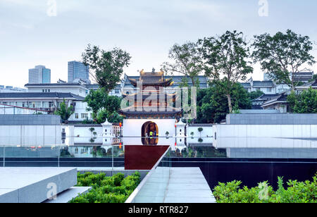 Edificio classico in Nanjing Tempio di Confucio, Nanjing, Cina. Foto Stock