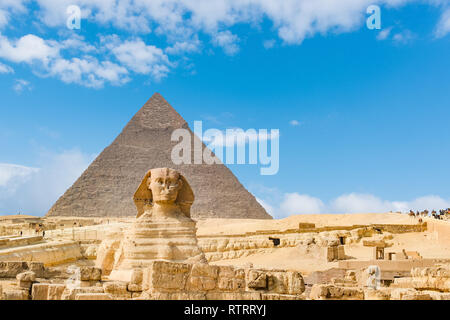 La sfinge e piramide,Il Cairo, Egitto Foto Stock