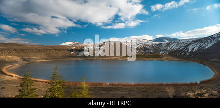 Vista del cratere Narligol Lago ( Bagno turco; Narligöl ), Cappadocia, Turchia Foto Stock