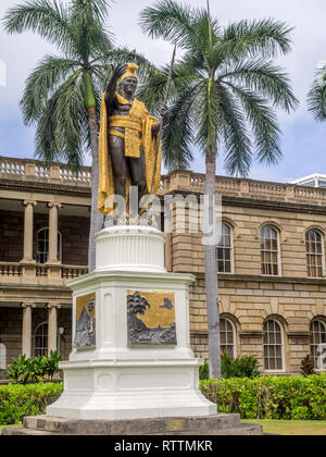 Re Kamehameha mi statua, da Thomas Gould, il 6 agosto 2016 a Honolulu, Hawaii. È nella parte anteriore delle ali iolani Hale, le Hawaii Corte Suprema Foto Stock