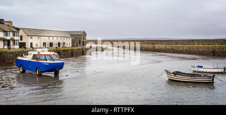 Passeggero barca anfibio lasciando St Michael's Mount in Cornwall, Regno Unito adottate il 1 marzo 2016 Foto Stock