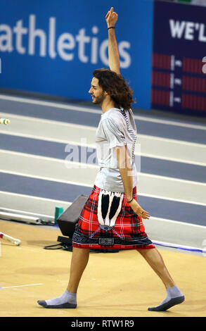 Italia di Gianmarco Tamberi davanti agli Uomini Salto in alto finale durante il giorno due degli Europei Indoor di Atletica a Emirates Arena, Glasgow. Foto Stock