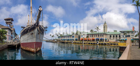 La nave a vela cade di Clyde il 6 agosto 2016 nel Porto di Honolulu. La nave è ormeggiata accanto alle Hawaii centro marittimo nel Porto di Honolulu. Foto Stock