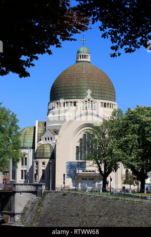 La Chiesa Cattolica Romana di Saint Vincent (Eglise Saint-Vincent) costruito nel 1930 in stile Art Déco di Liegi, in Belgio Foto Stock