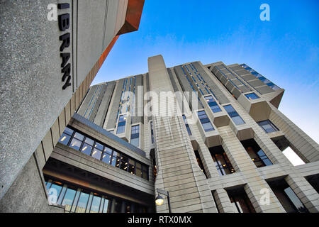 Toronto, Canada-March 1, 2018: Thomas Fisher libro raro edificio della Biblioteca dell Università di Toronto, il più grande archivio di pubblicamente accessibile ra Foto Stock