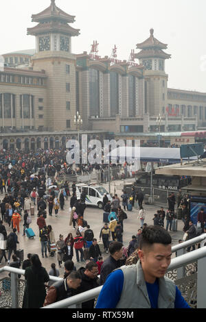 La stazione ferroviaria di Pechino. La Cina vieta 23m dall'acquisto di biglietti di viaggio come parte del 'sociale' di credito sistema 03-Mar-2019 Foto Stock