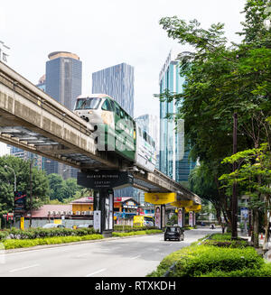 Kuala Lumpur Monorail serve Kuala Lumpur Centrale, Malesia. Foto Stock