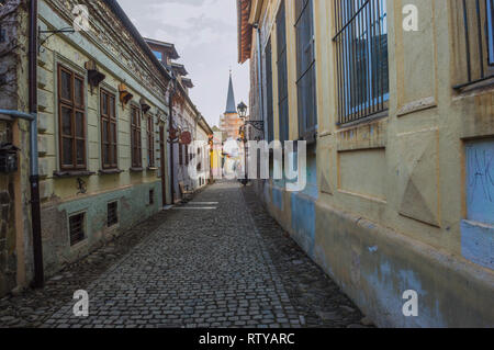 KOSICE, Slovacchia - 14 febbraio 2019: Back Street nella città vecchia di Kosice, Slovacchia Foto Stock