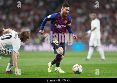 Madrid, Spagna. Il 27 febbraio, 2019. Lionel Messi (Barcellona) Calcio/Calcetto : Spagnolo 'Copa del Rey' semi finale di seconda gamba match tra il Real Madrid CF 0-3 FC Barcellona al Santiago Bernabeu di Madrid in Spagna . Credito: Mutsu Kawamori/AFLO/Alamy Live News Foto Stock