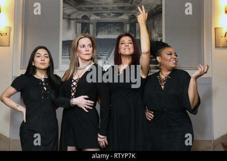 Glenside, STATI UNITI D'AMERICA. 2 Mar, 2019. Lisa Sherman, Carol Riddick, Brittneyann Accetta e Trenna Barnes foto della prima mondiale di "chiamando tutti i divi,' il nuovo jukebox musicale realizzato da Academy Award winning songwriter da 'Dirty Dancing", presso il Teatro Keswick in Glenside, PA 2 marzo 2019 Credit: Star Shooter/media/punzone Alamy Live News Foto Stock