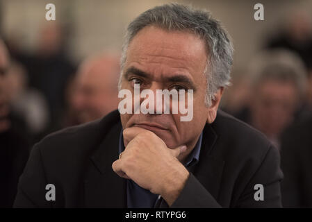 Atene, Grecia. 3 Mar, 2019. Ex ministro con il governo SYRIZA, PANOS SKOURLETIS, occupa la parte centrale della riunione del comitato. SYRIZA del Comitato Centrale, la massima principale organo decisionale del partito, assemblato al fine di preparare per il prossimo Parlamento europeo 2019 elezioni. Credito: Nikolas Georgiou/ZUMA filo/Alamy Live News Foto Stock