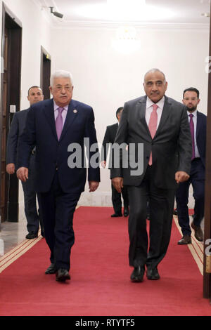 Baghdad, Baghdad, Iraq. 2 Mar, 2019. Il presidente palestinese Mahmoud Abbas incontra il primo ministro iracheno Adel Abdul Mahdi, a Baghdad il 03 marzo 2019 Credit: Thaer Ganaim APA/images/ZUMA filo/Alamy Live News Foto Stock