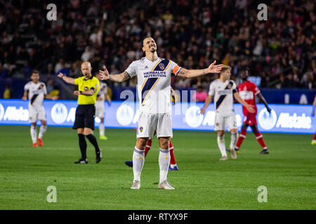 Carson, Stati Uniti d'America. 2 Marzo, 2019. Zlatan Ibrahimovic (9) grida in agonia dopo manca un'opportunità sul net. Credito: Ben Nichols/Alamy Live News Foto Stock